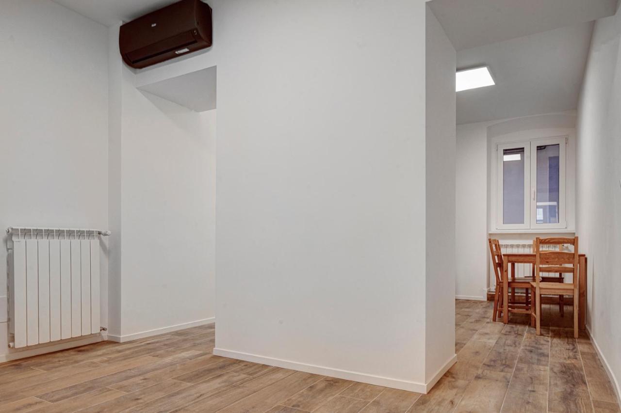 Casa Vacanze Ginevra 1 Trieste Luaran gambar
